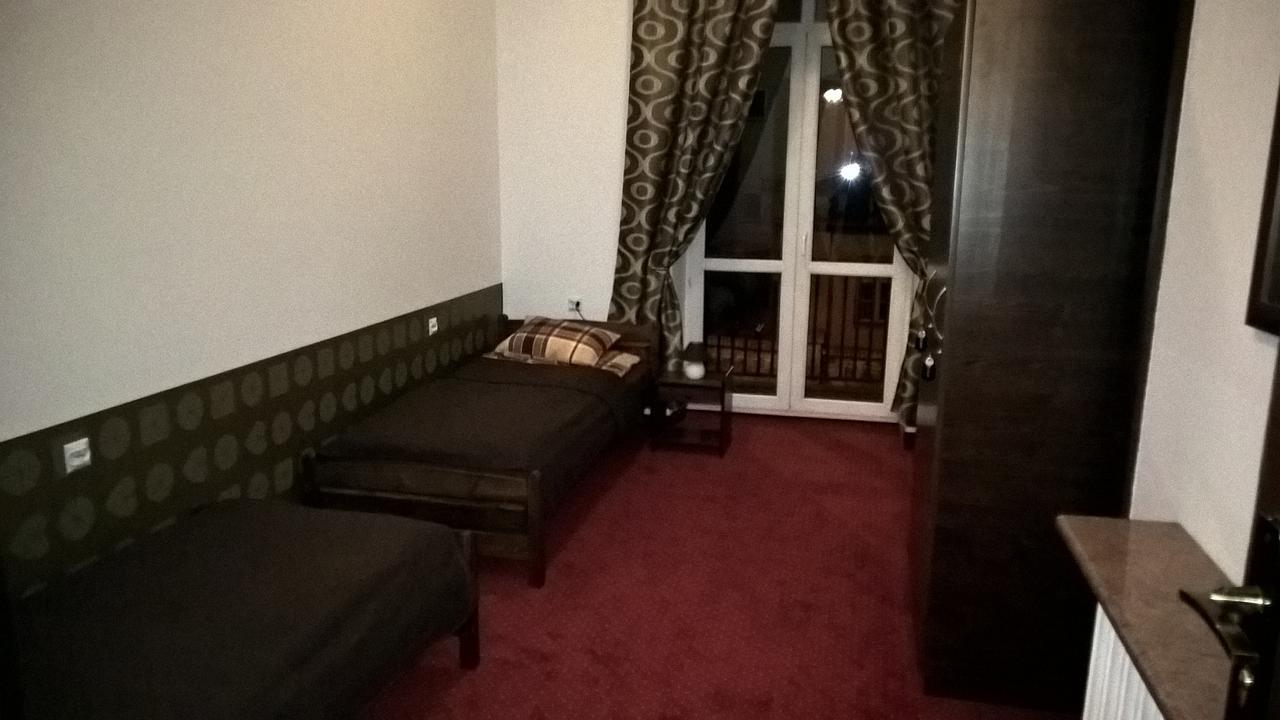 Hostel Maxim Warsaw Luaran gambar