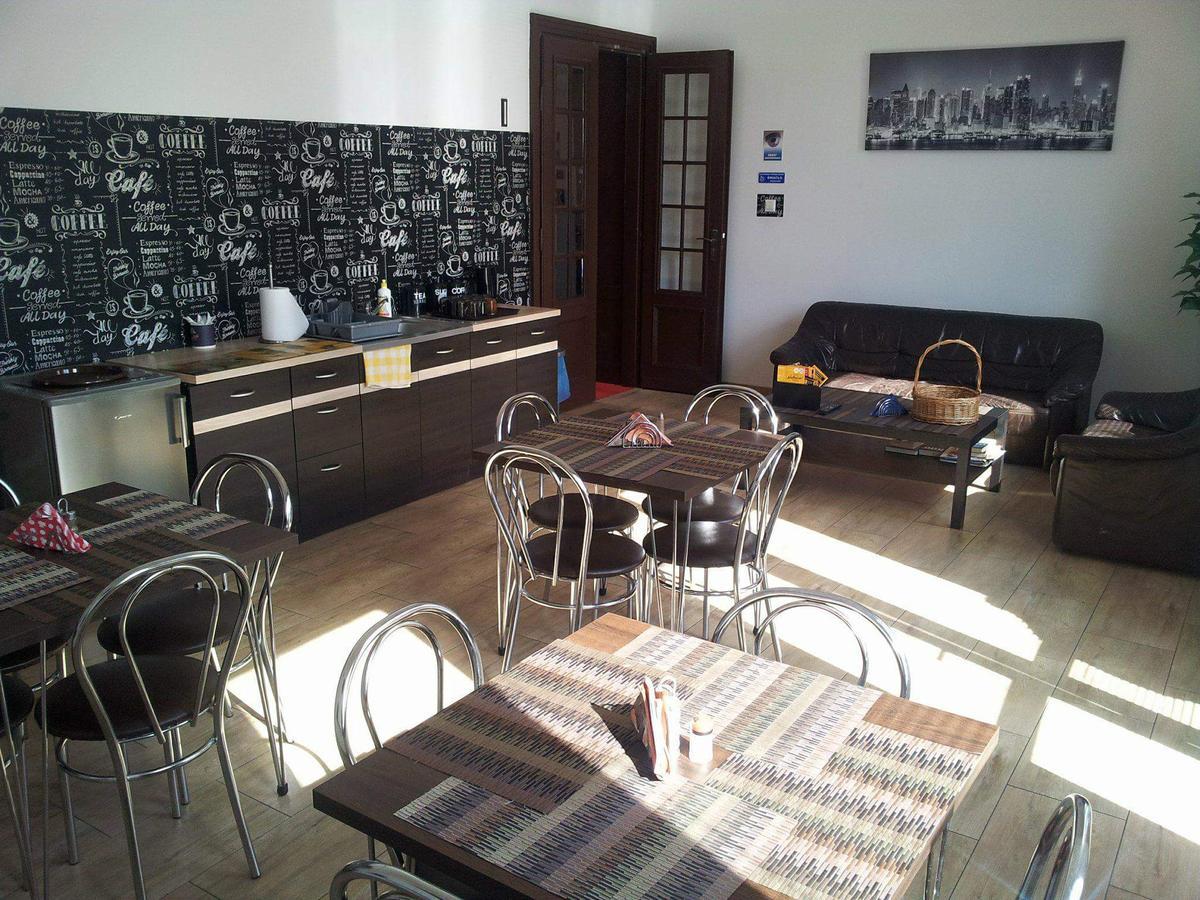Hostel Maxim Warsaw Luaran gambar